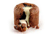סופלה שוקולד חם עם רוטב וניל- אוונטאז פטיסרי
